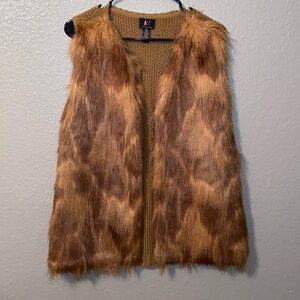 ALC ATLAST CLASSICS Faux Fur Brown Vest